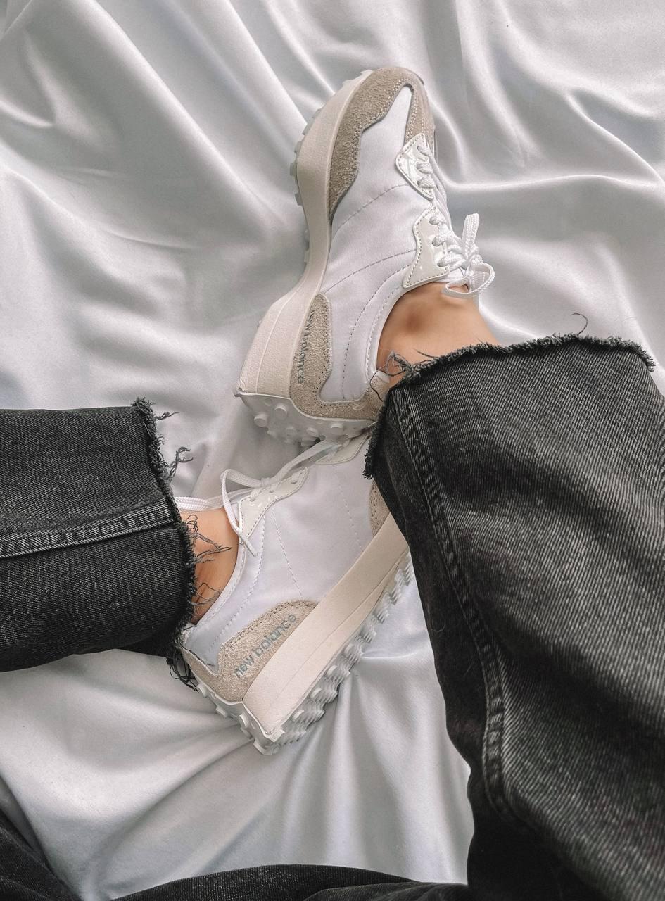 New Balance 327 Beige White
