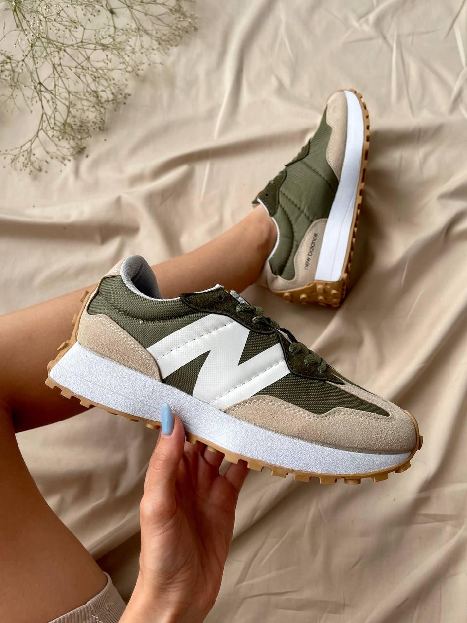 New Balance 327 Khaki Beige