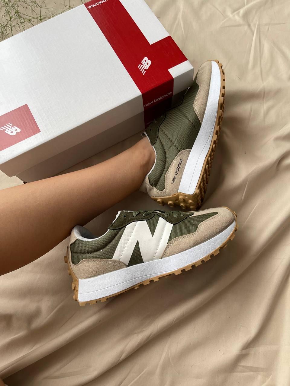 New Balance 327 Khaki Beige