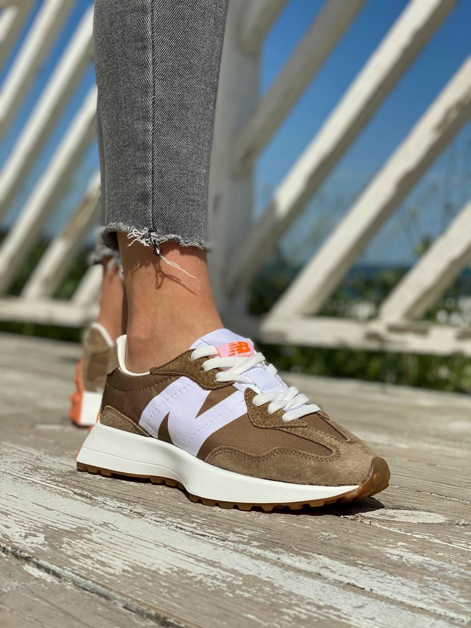 New Balance 327 Brown White