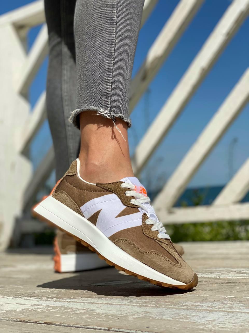 New Balance 327 Brown White