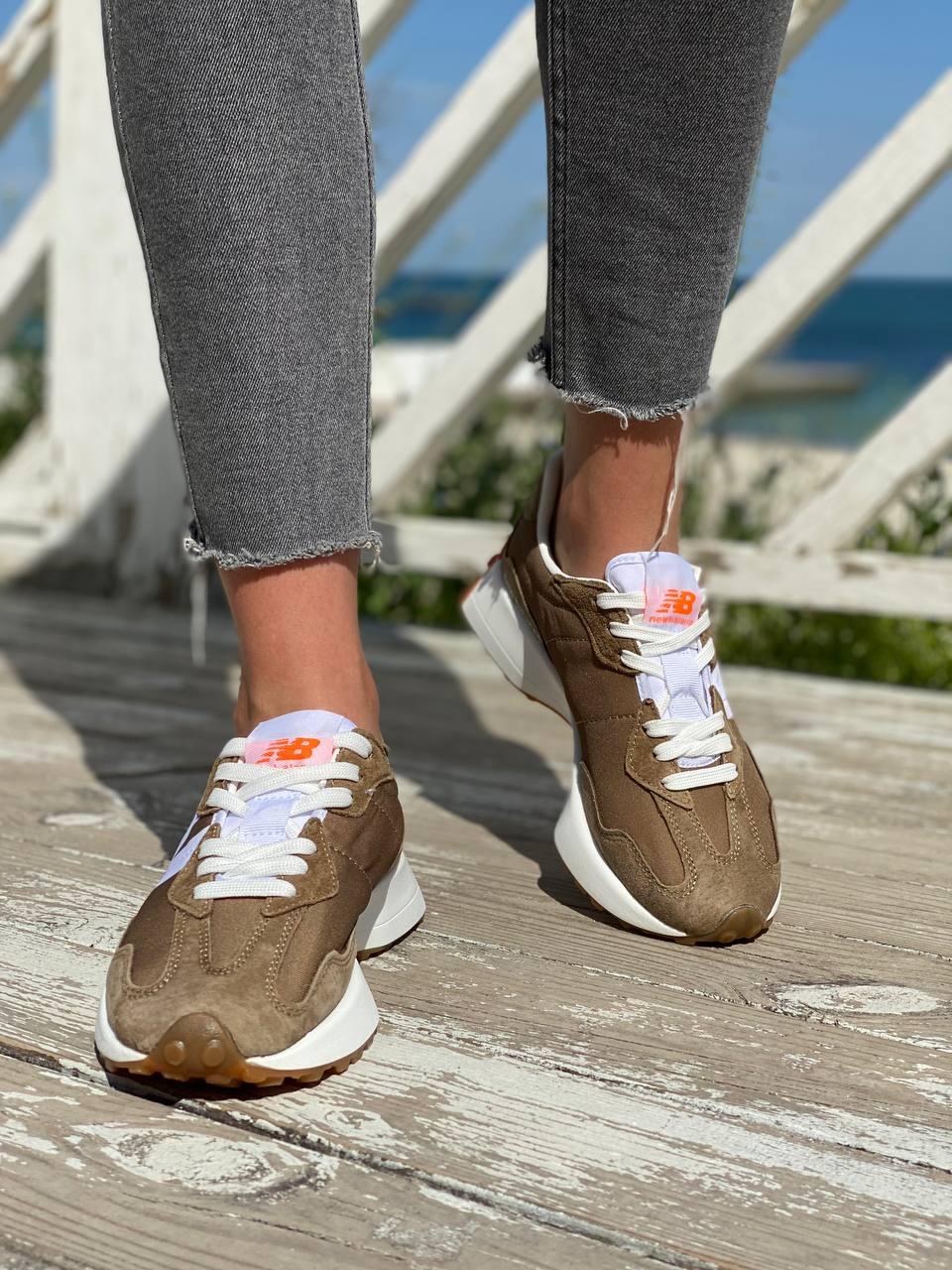 New Balance 327 Brown White