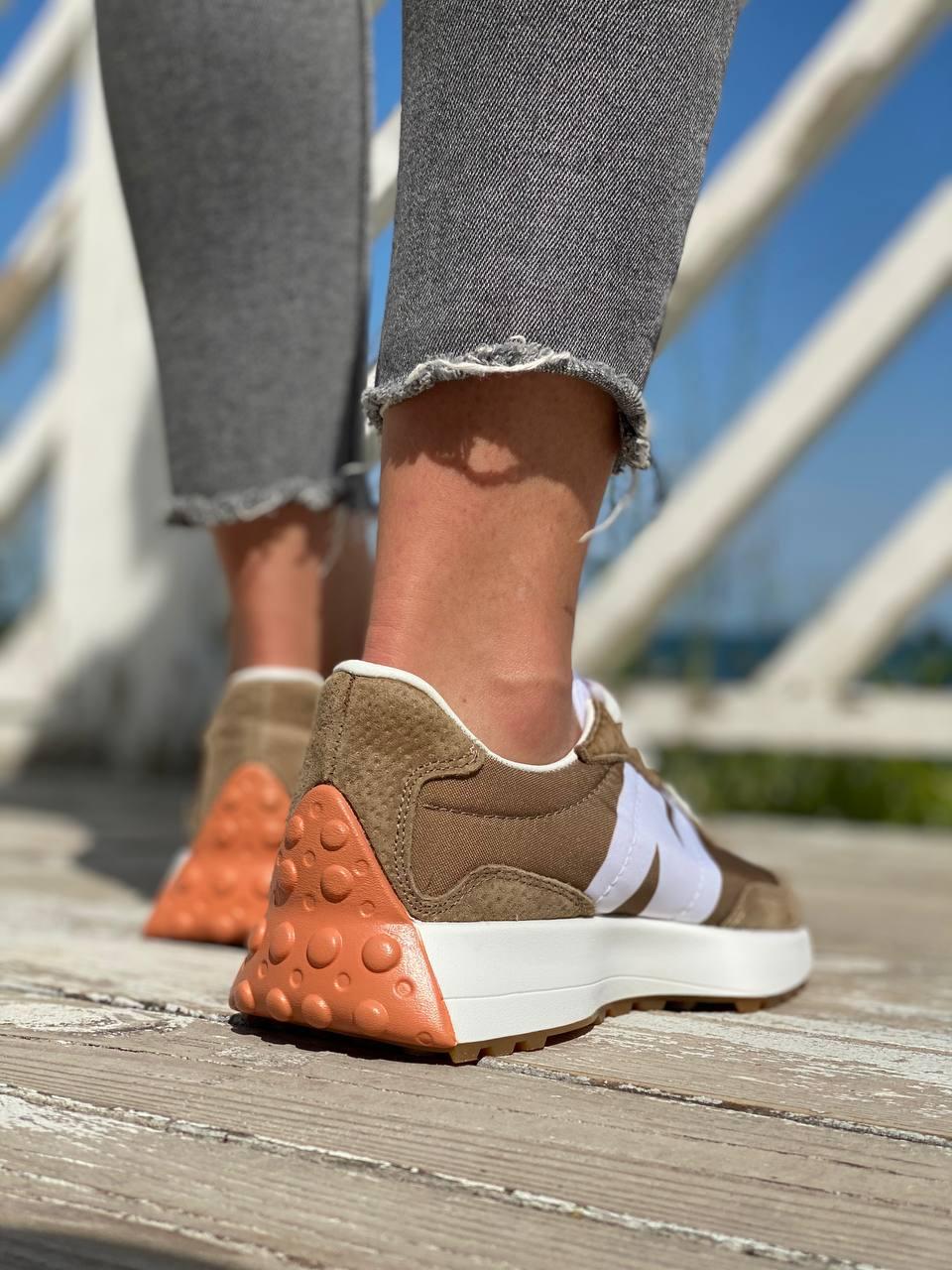 New Balance 327 Brown White