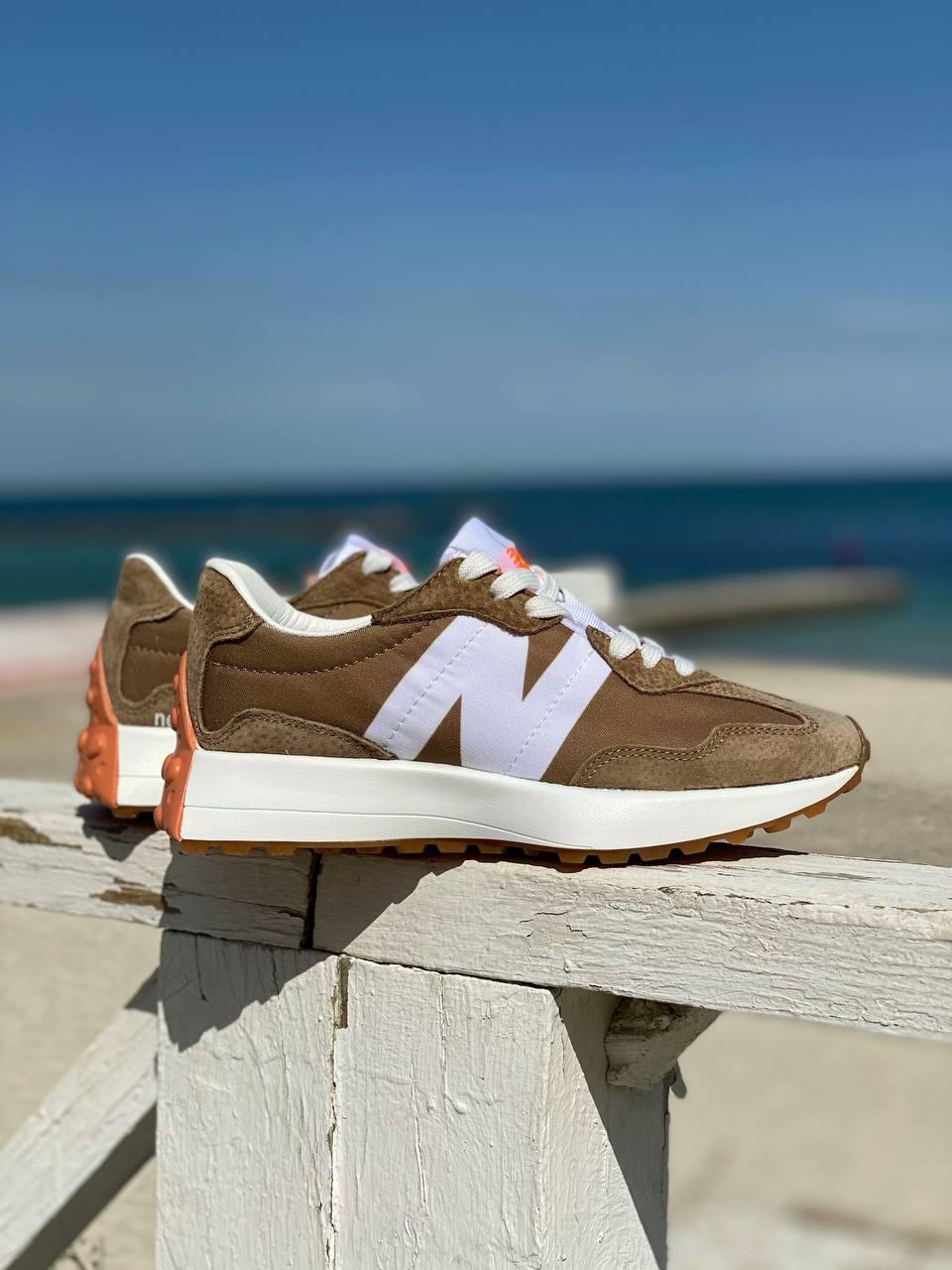 New Balance 327 Brown White