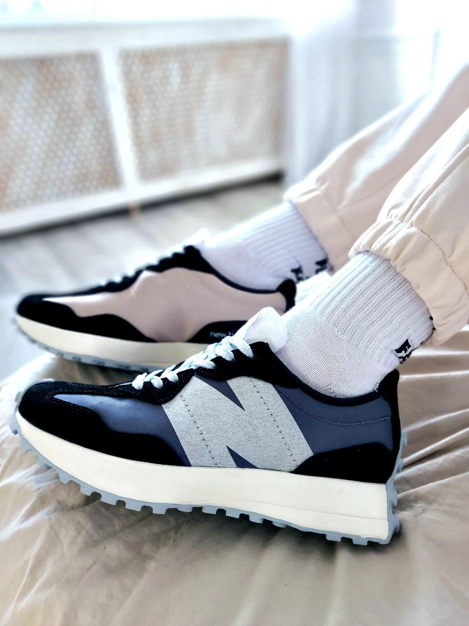 New Balance 327 Black Beige White