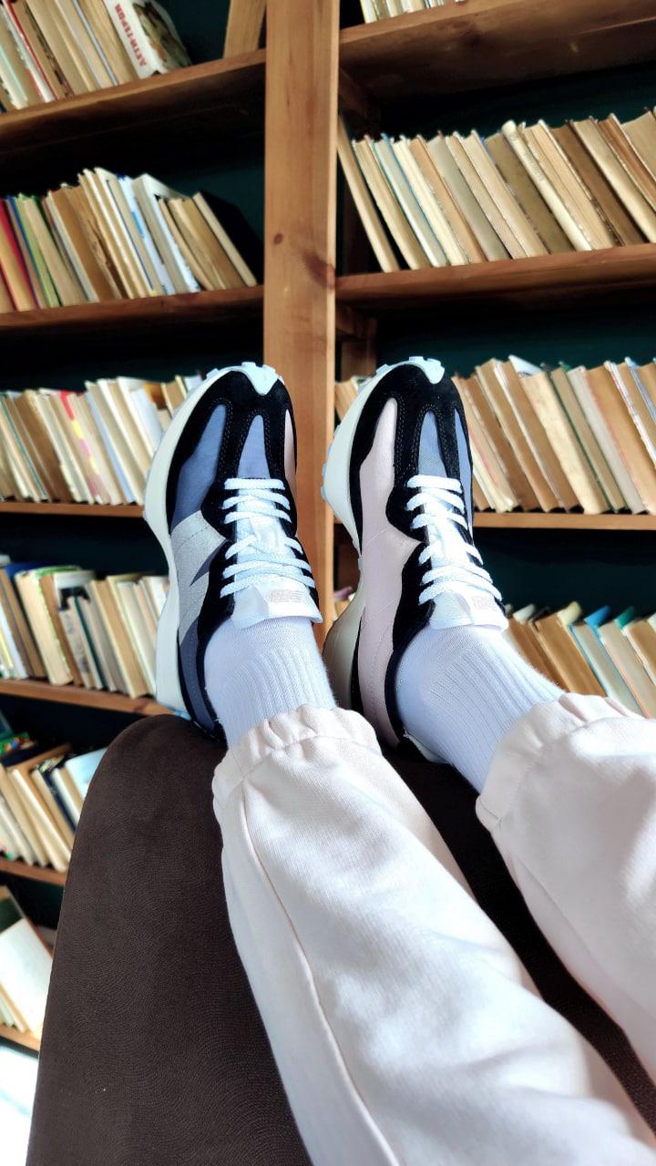 New Balance 327 Black Beige White