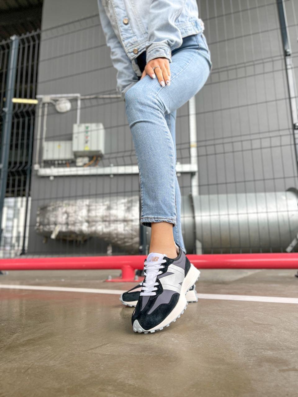 New Balance 327 Black Beige White