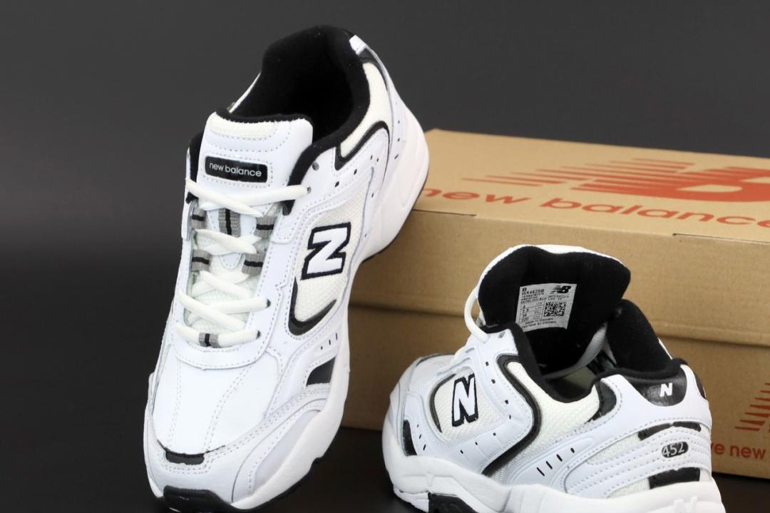 New Balance 452 WX Black White