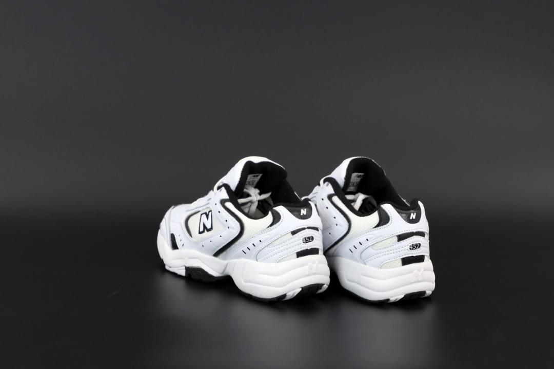 New Balance 452 WX Black White