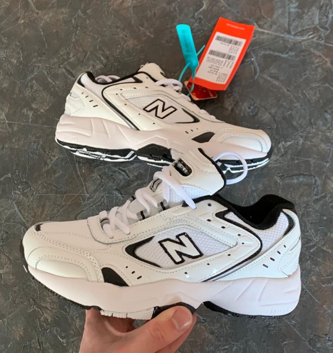 New Balance 452 WX Black White