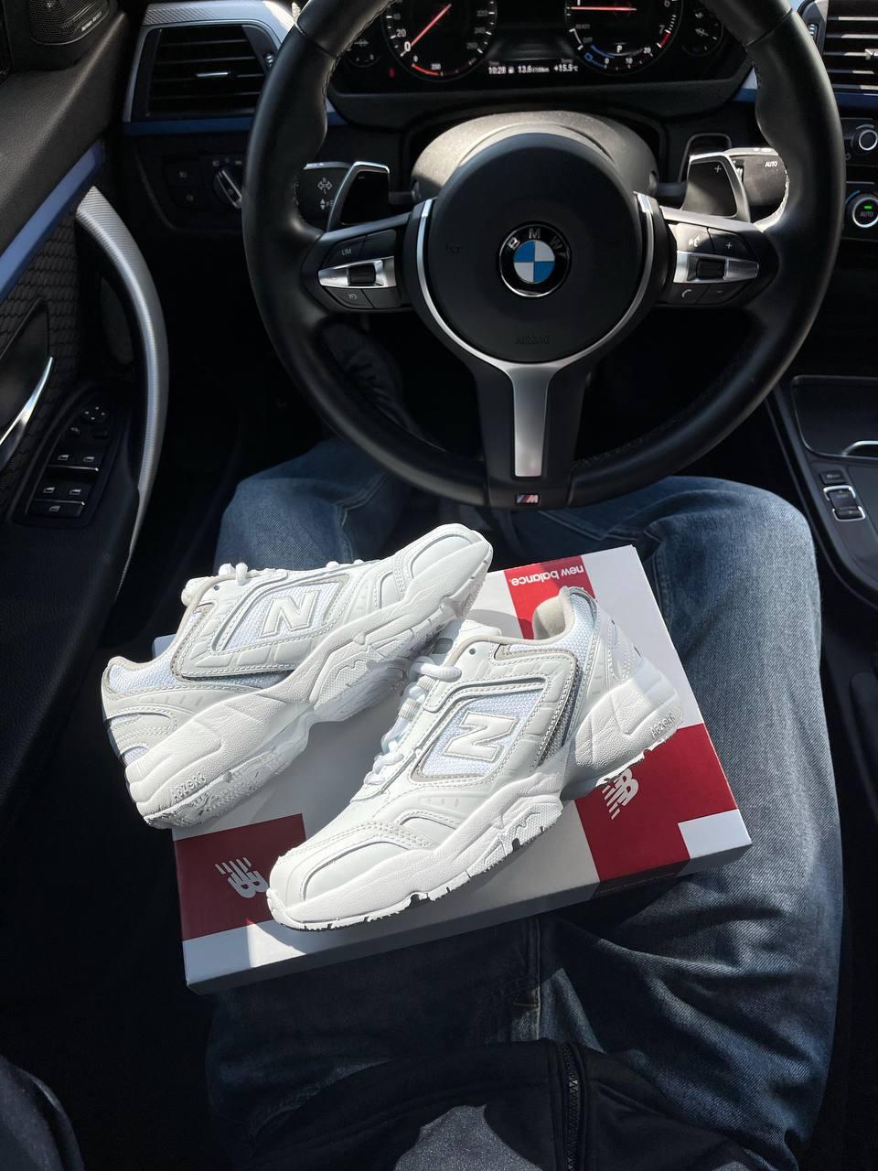 New Balance 452 WX White