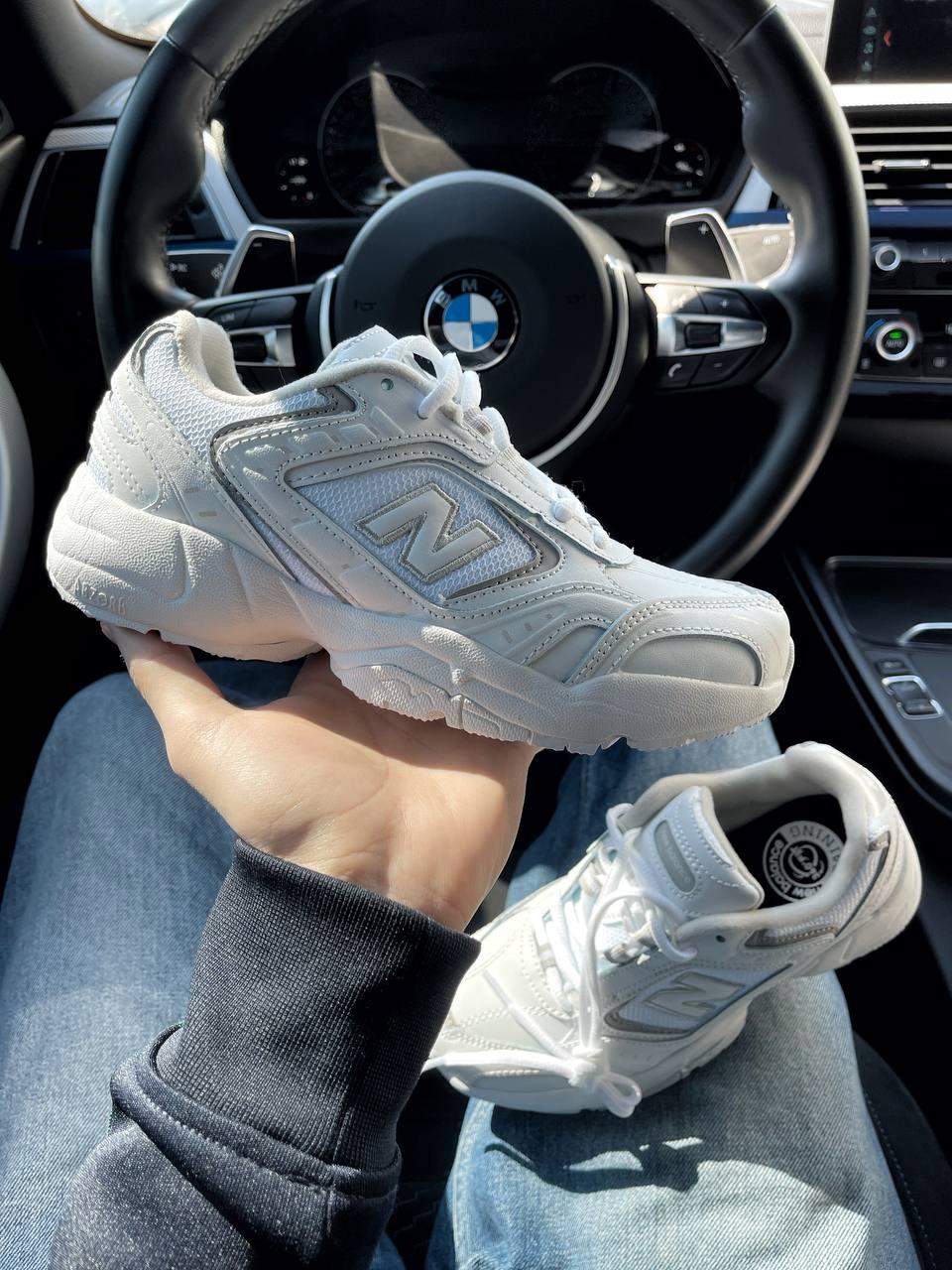 New Balance 452 WX White