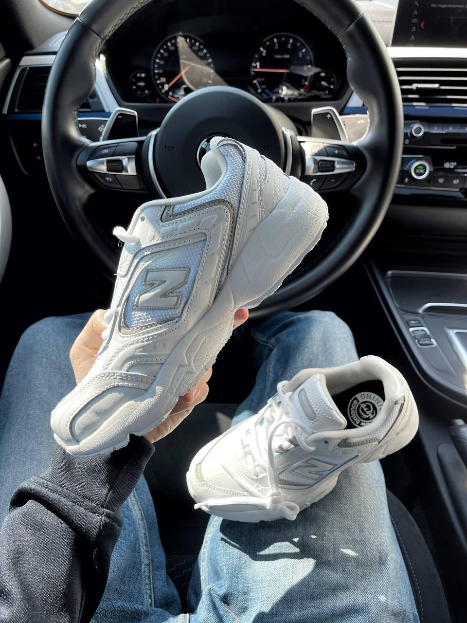 New Balance 452 WX White