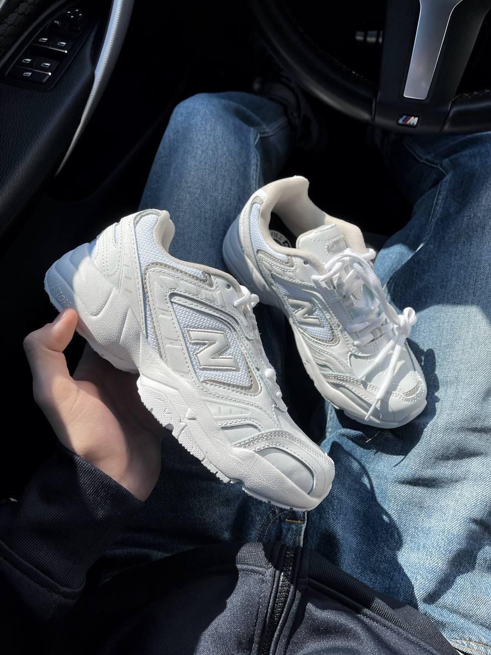 New Balance 452 WX White