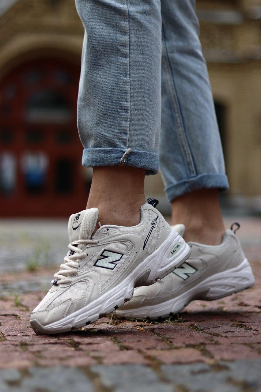 New Balance 530 Floral Ink Beige