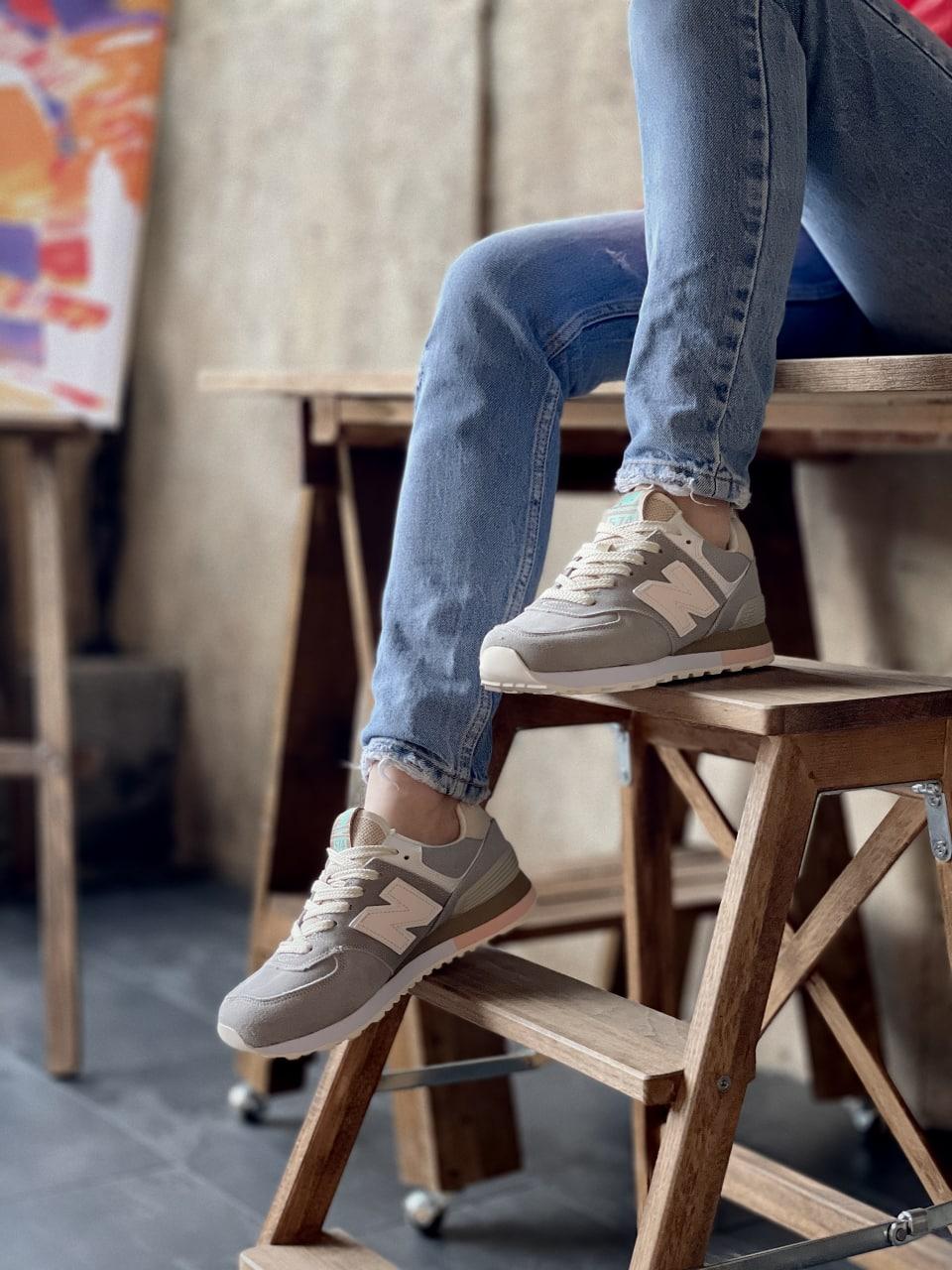 New Balance 574 Grey Beige Pink