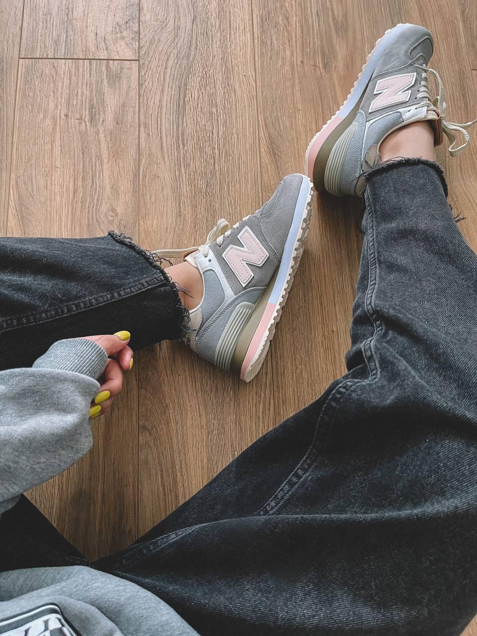 New Balance 574 Grey Beige Pink