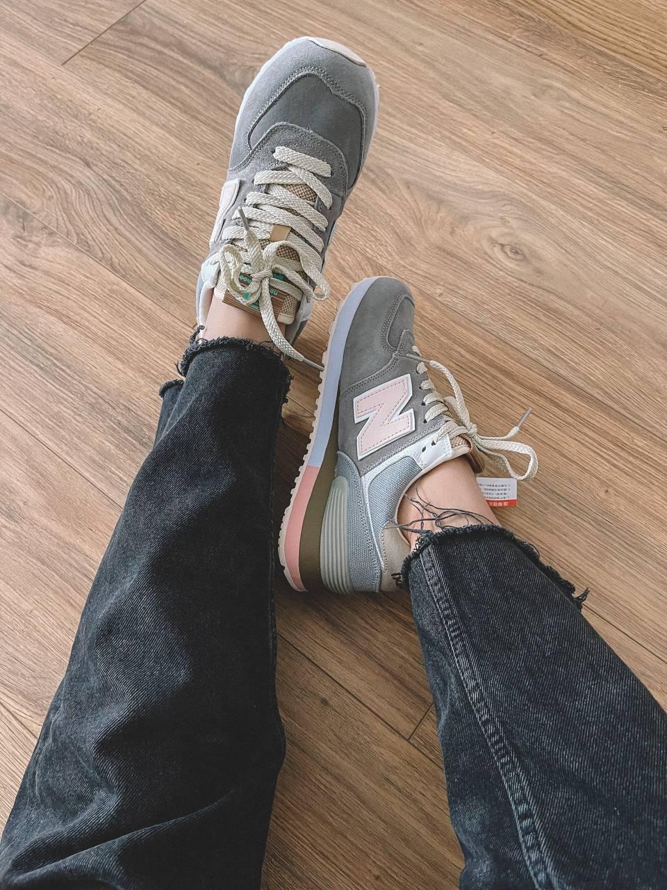 New Balance 574 Grey Beige Pink
