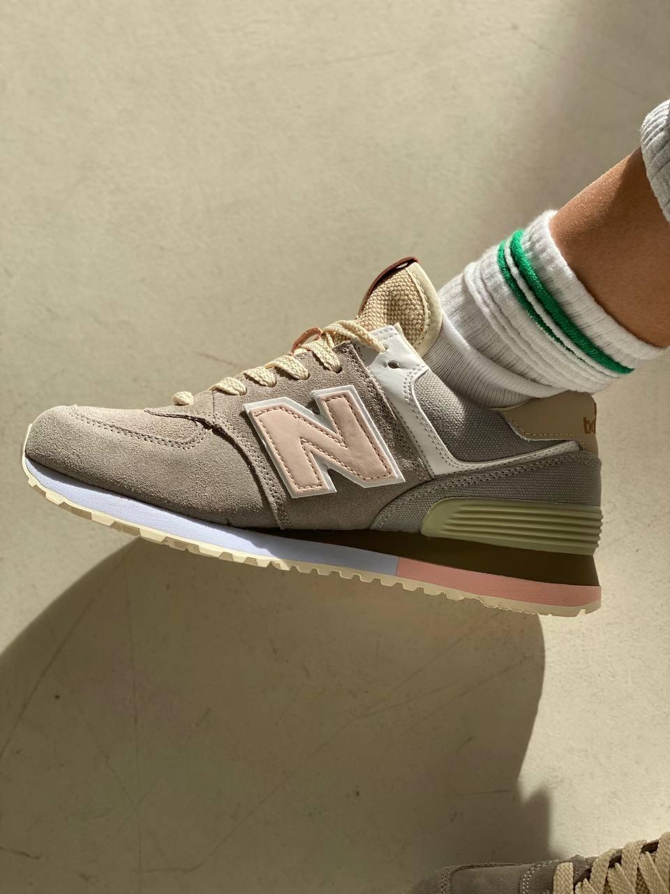New Balance 574 Grey Beige Pink