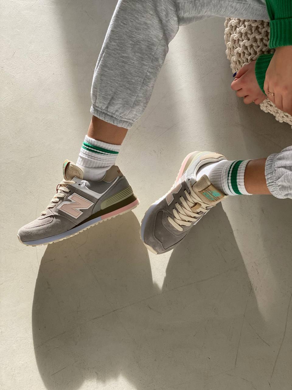 New Balance 574 Grey Beige Pink