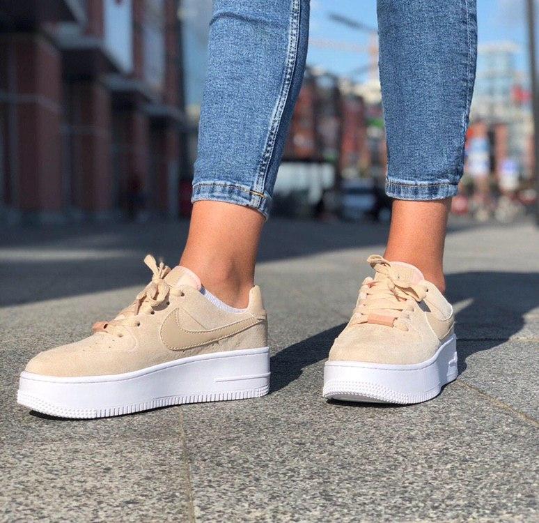 Nike Air Force 1 Sage Beige White