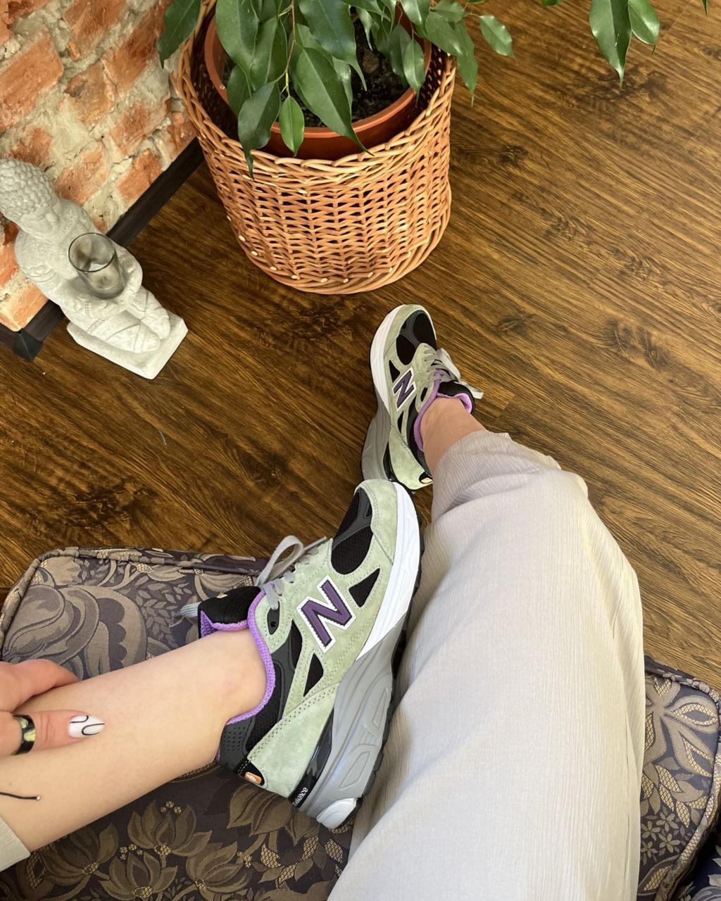New Balance 990 Black Violet