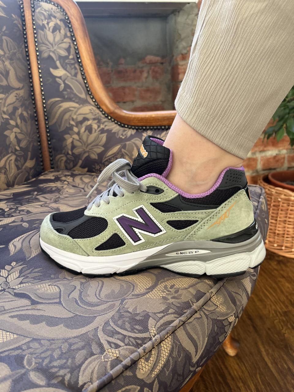 New Balance 990 Black Violet