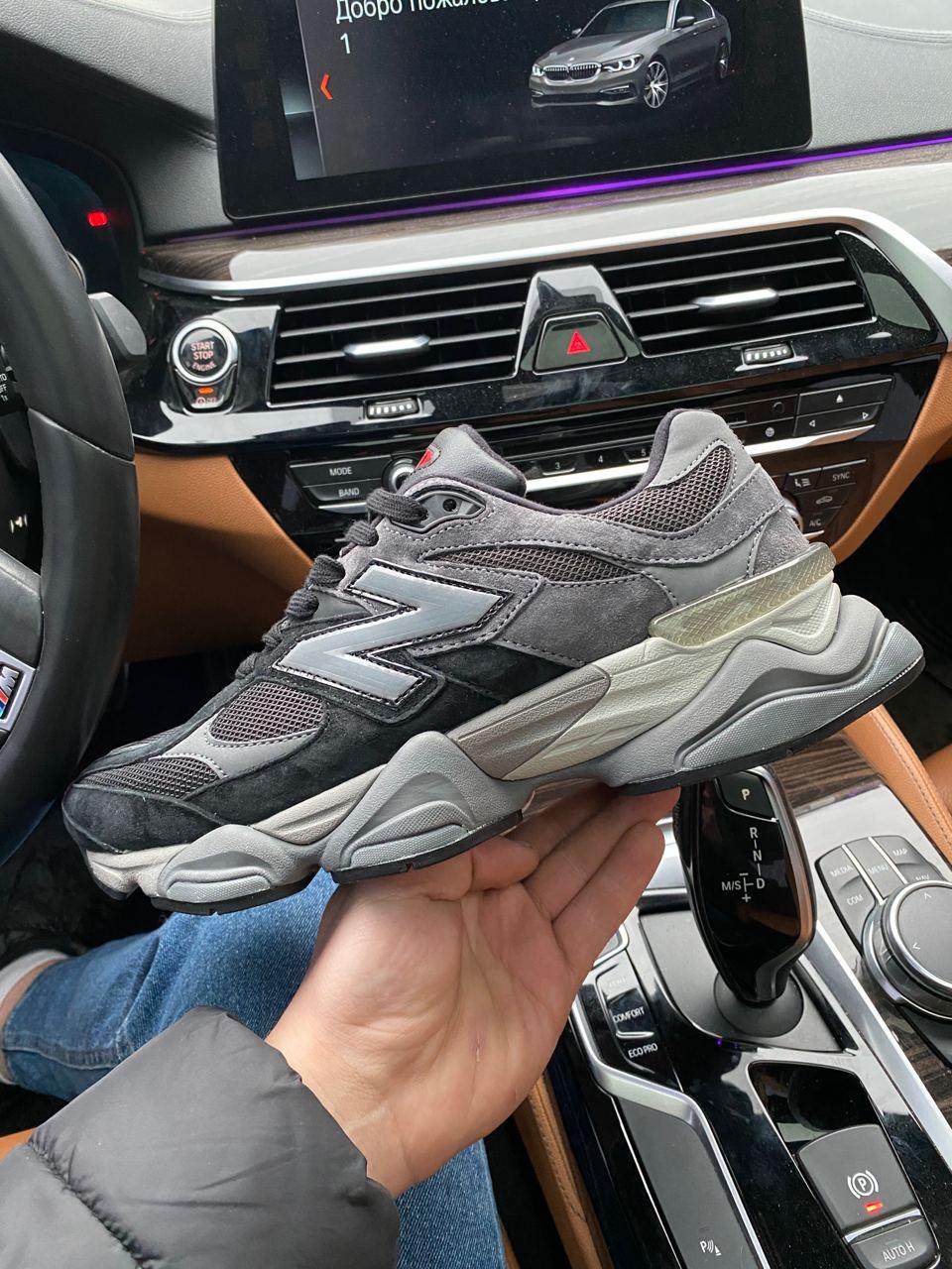 New Balance 9060 Black Grey