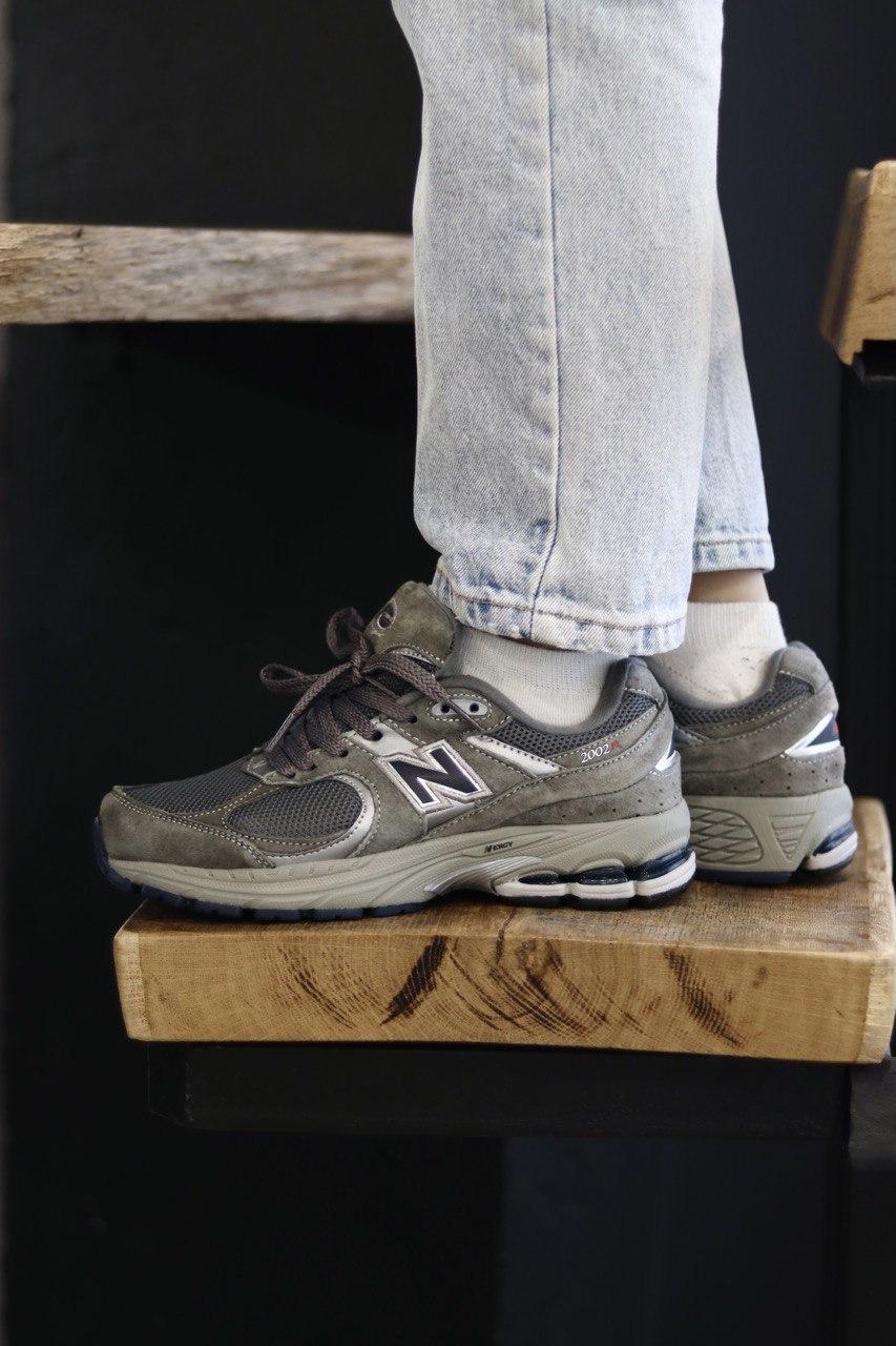 New Balance 2002R Grey
