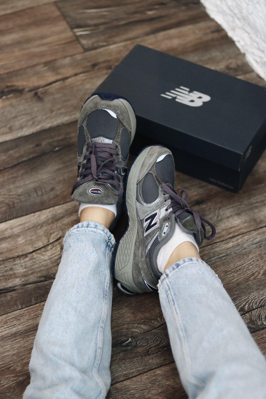 New Balance 2002R Grey
