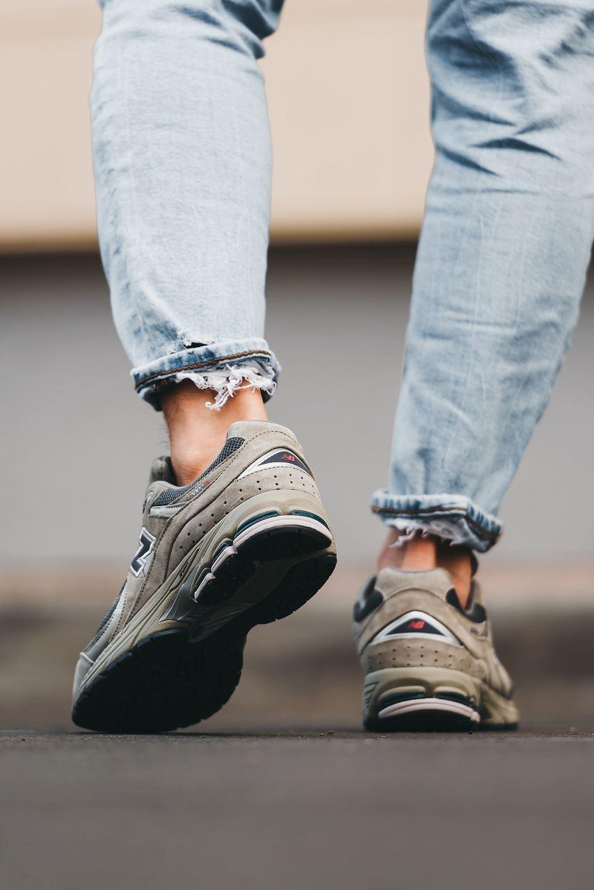 New Balance 2002R Grey