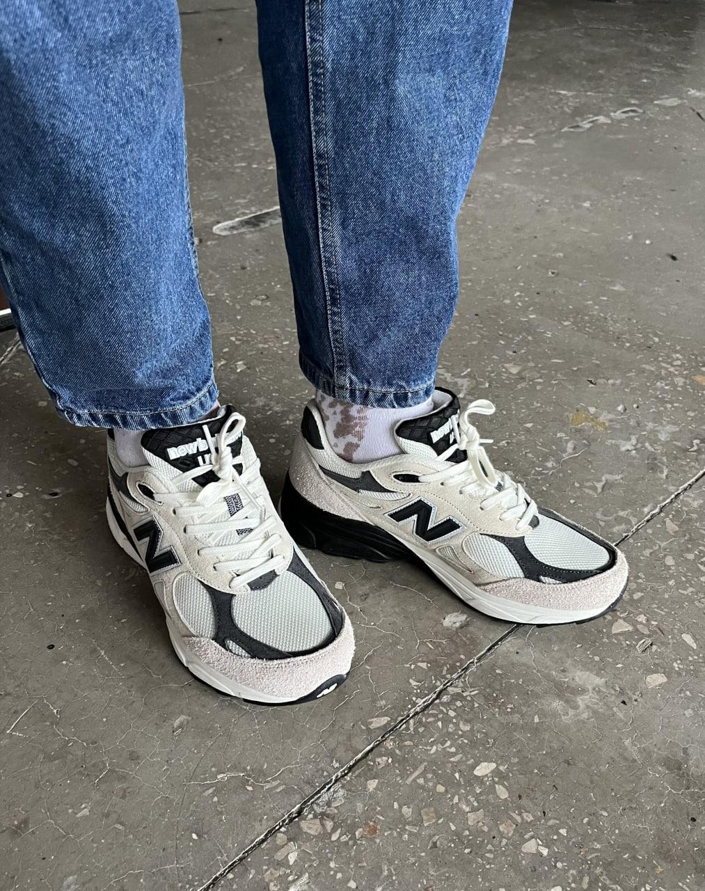 New Balance 990 Beige Black