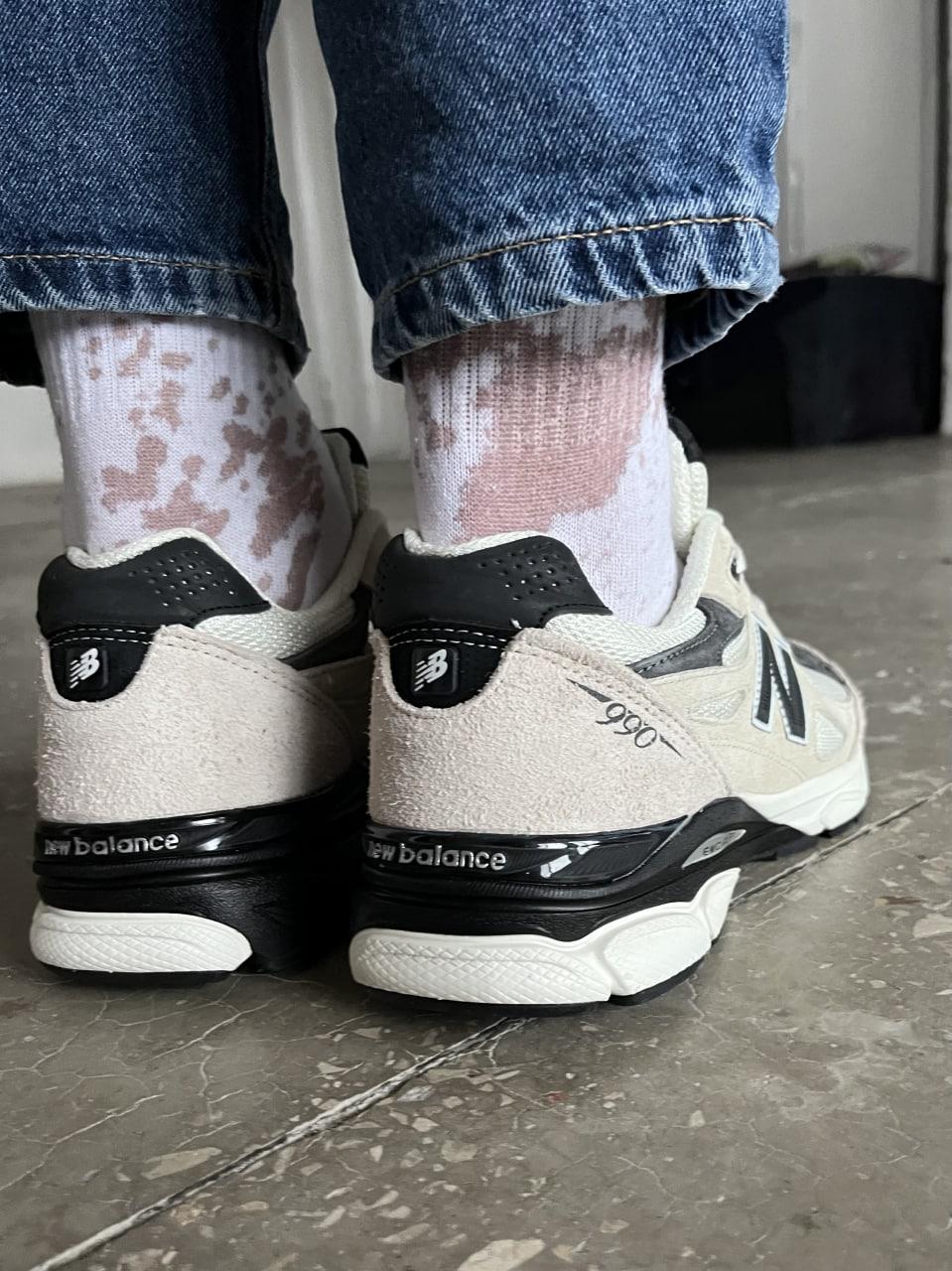 New Balance 990 Beige Black