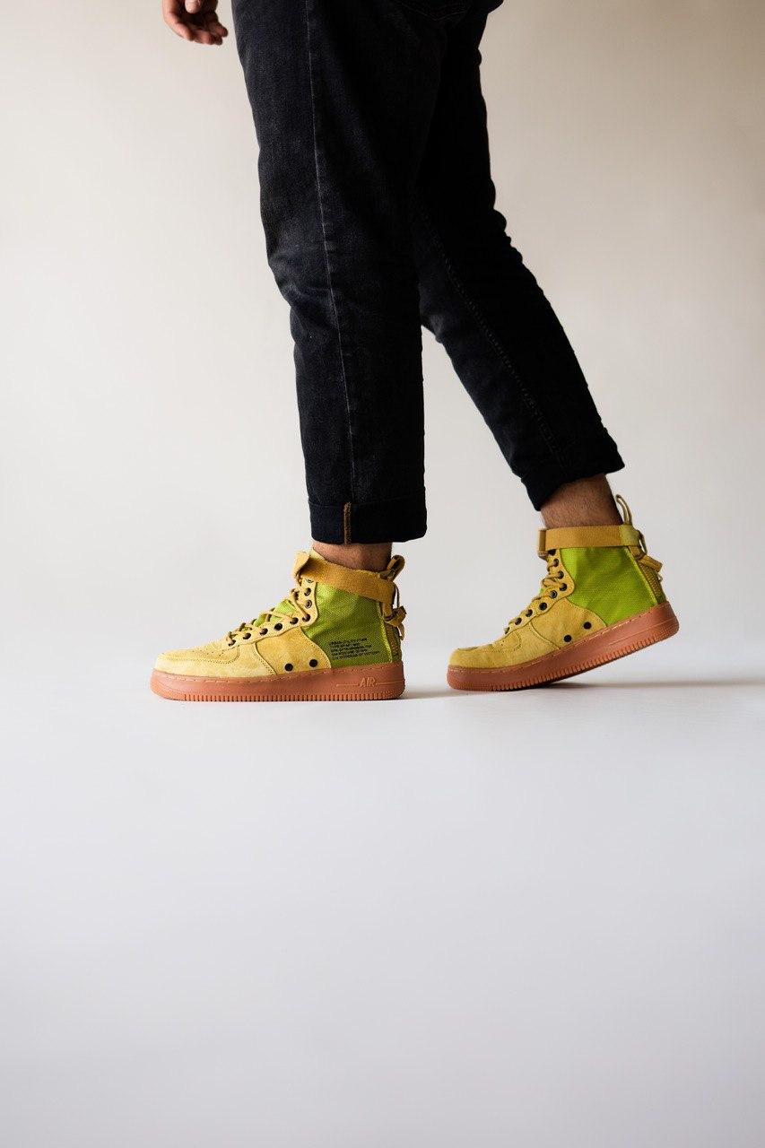 Nike Air Force 1 SF Olive