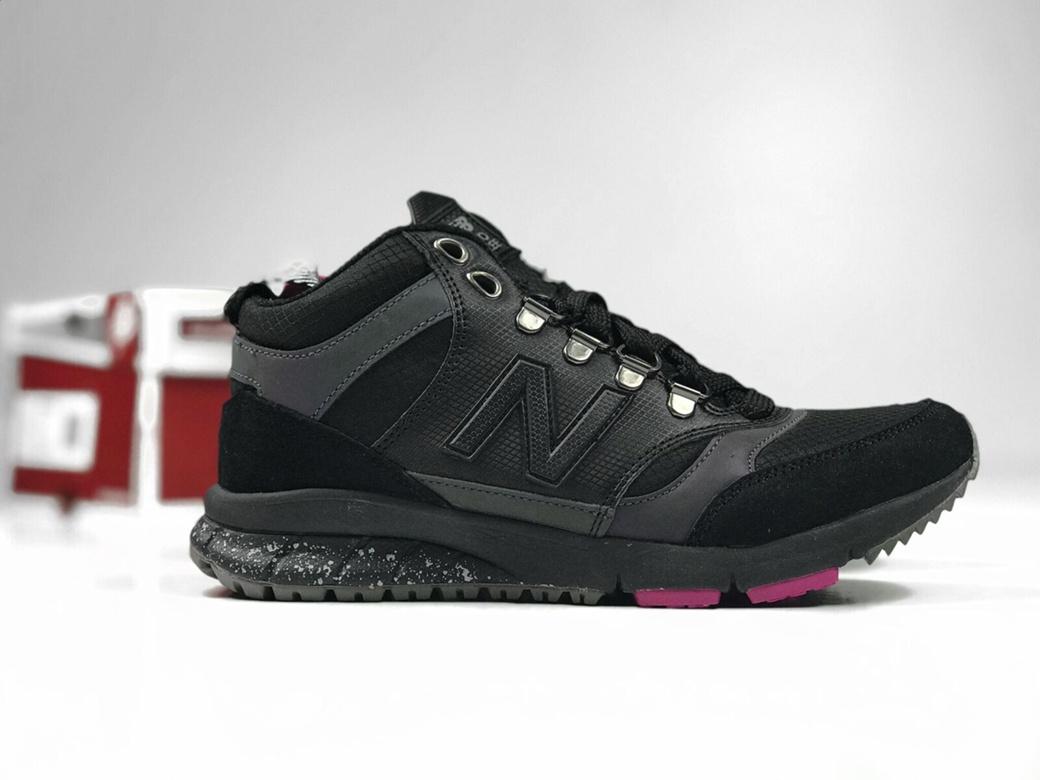 New Balance 710 Black Grey 1