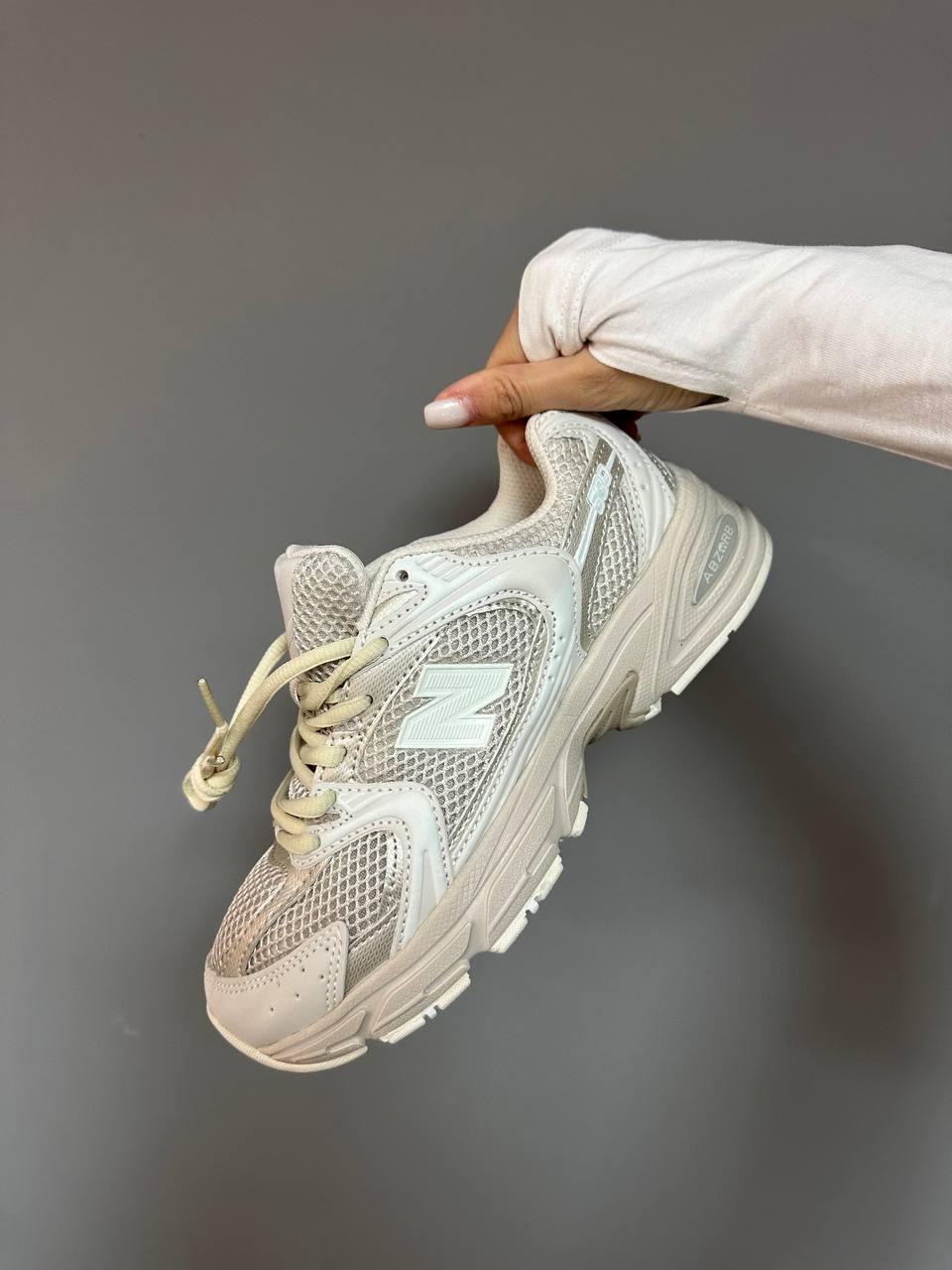 New Balance 530 Cream