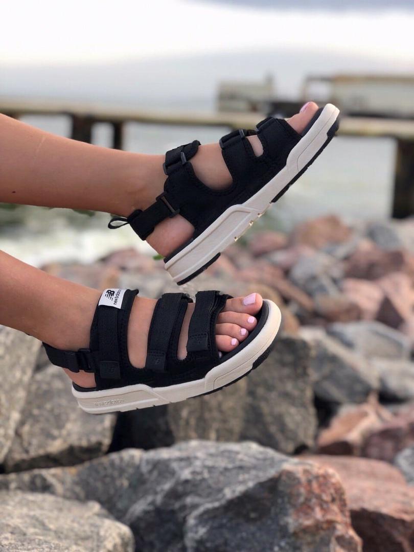 New Balance Black White 1