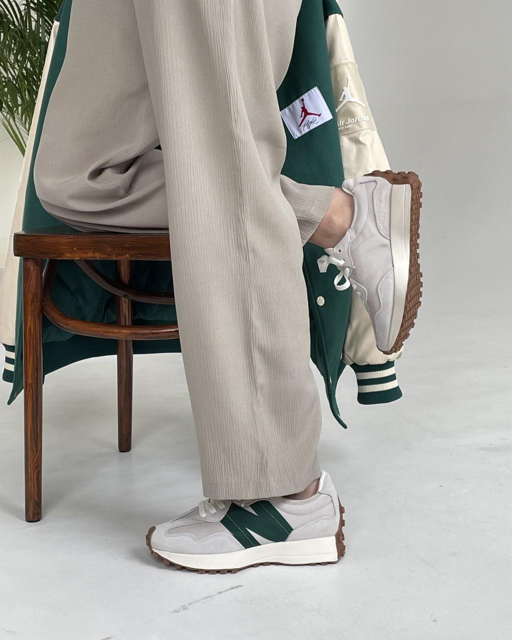 New Balance 327 Beige Green v2