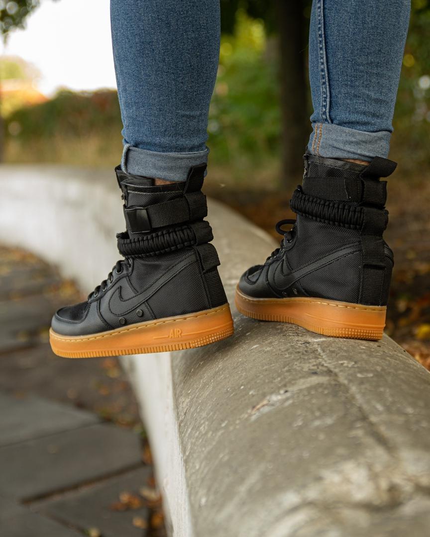 Nike Special Fled Air Force 1 Black Beige