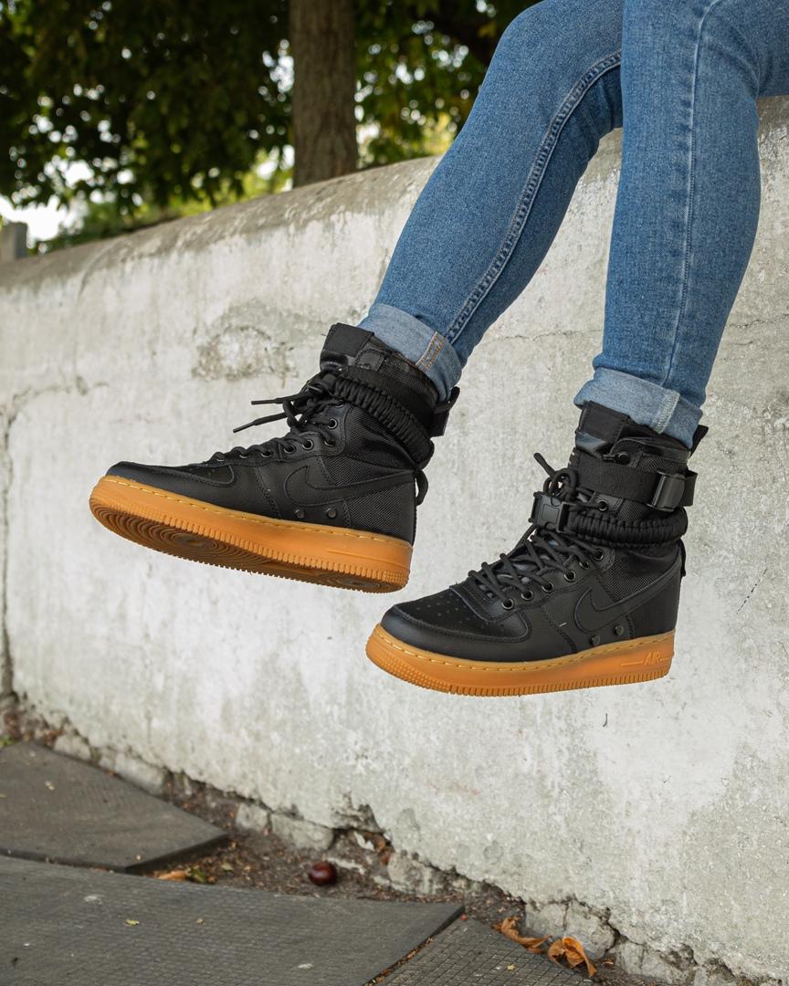 Nike Special Fled Air Force 1 Black Beige