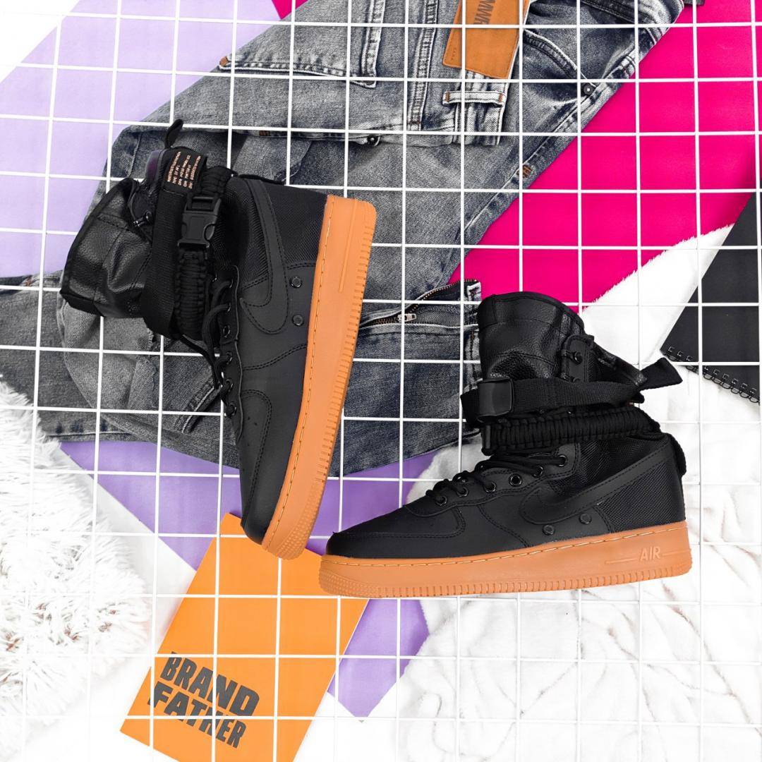 Nike Special Fled Air Force 1 Black Beige