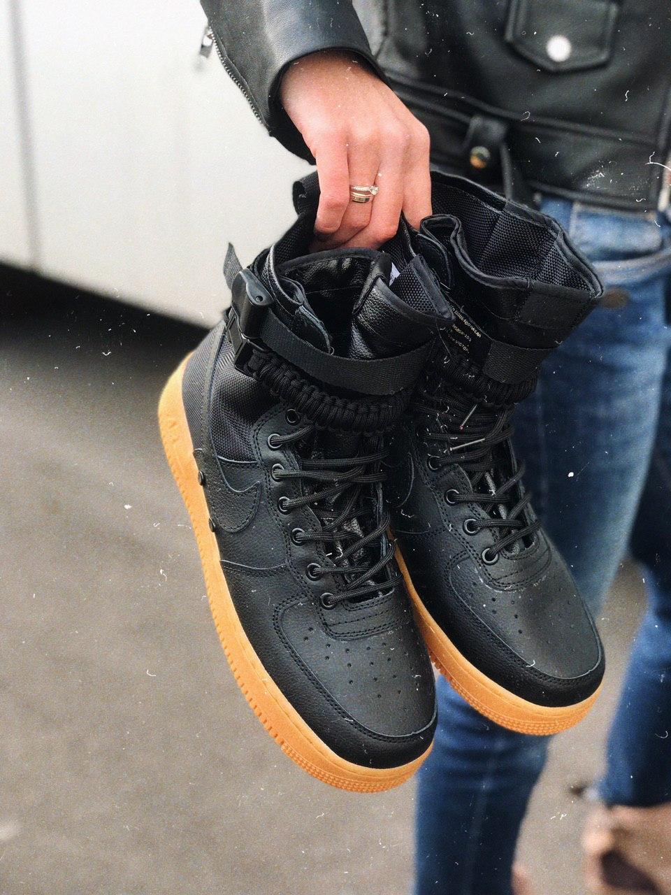 Nike Special Fled Air Force 1 Black Beige