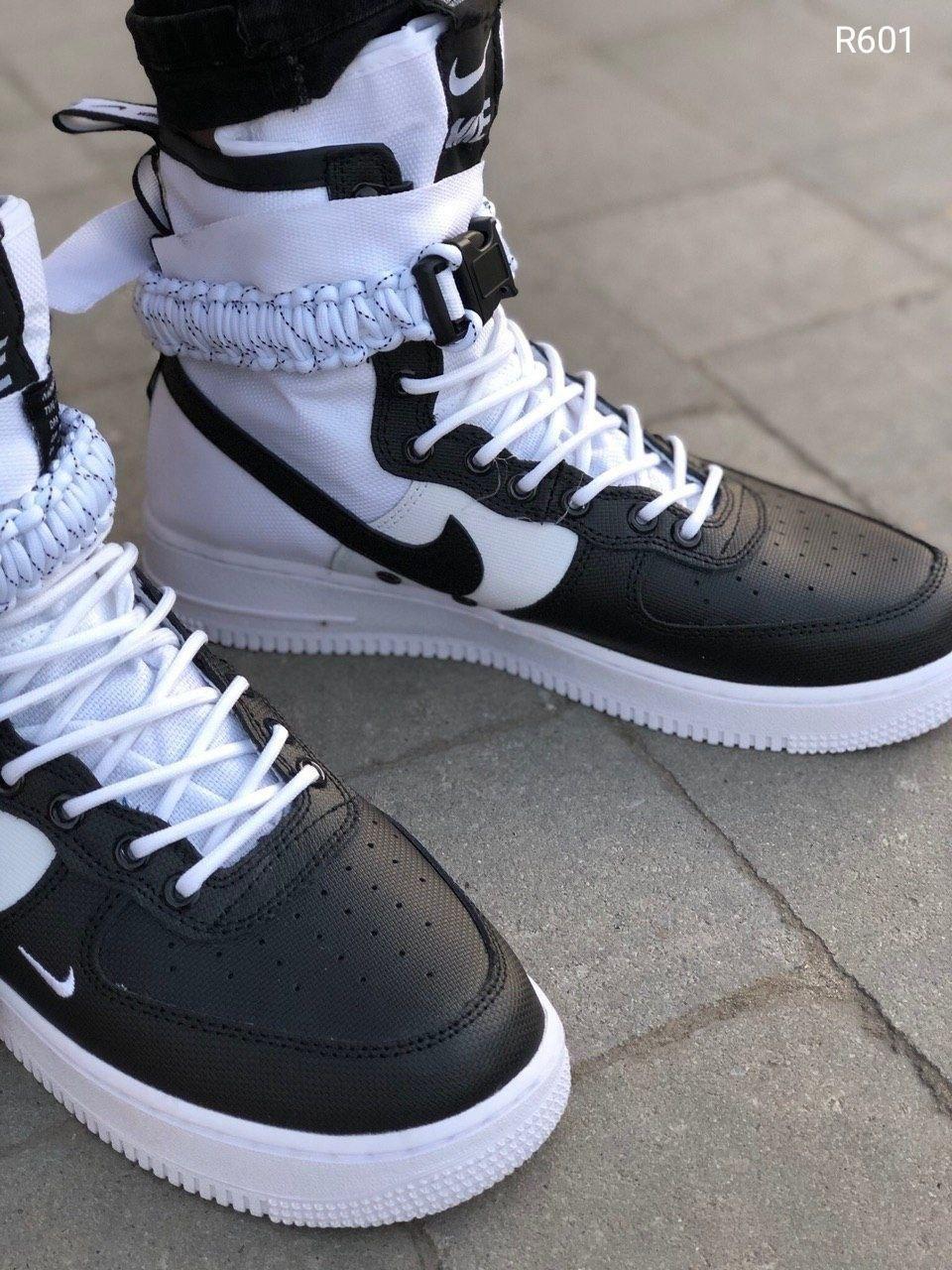 Nike Special Fled Air Force 1 White Black