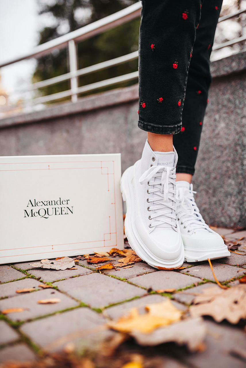 Alexander McQueen Tread Slick Full White