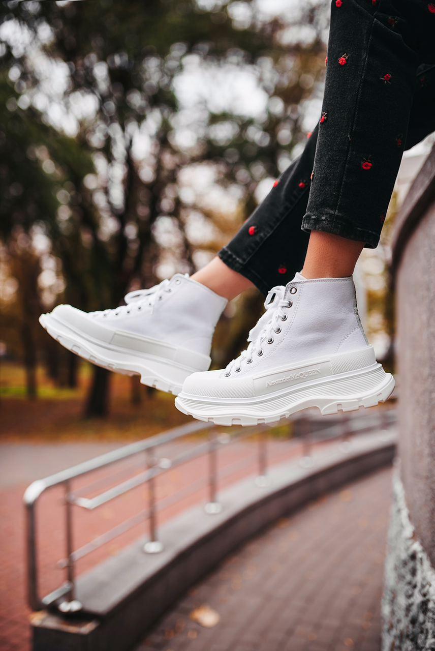 Alexander McQueen Tread Slick Full White
