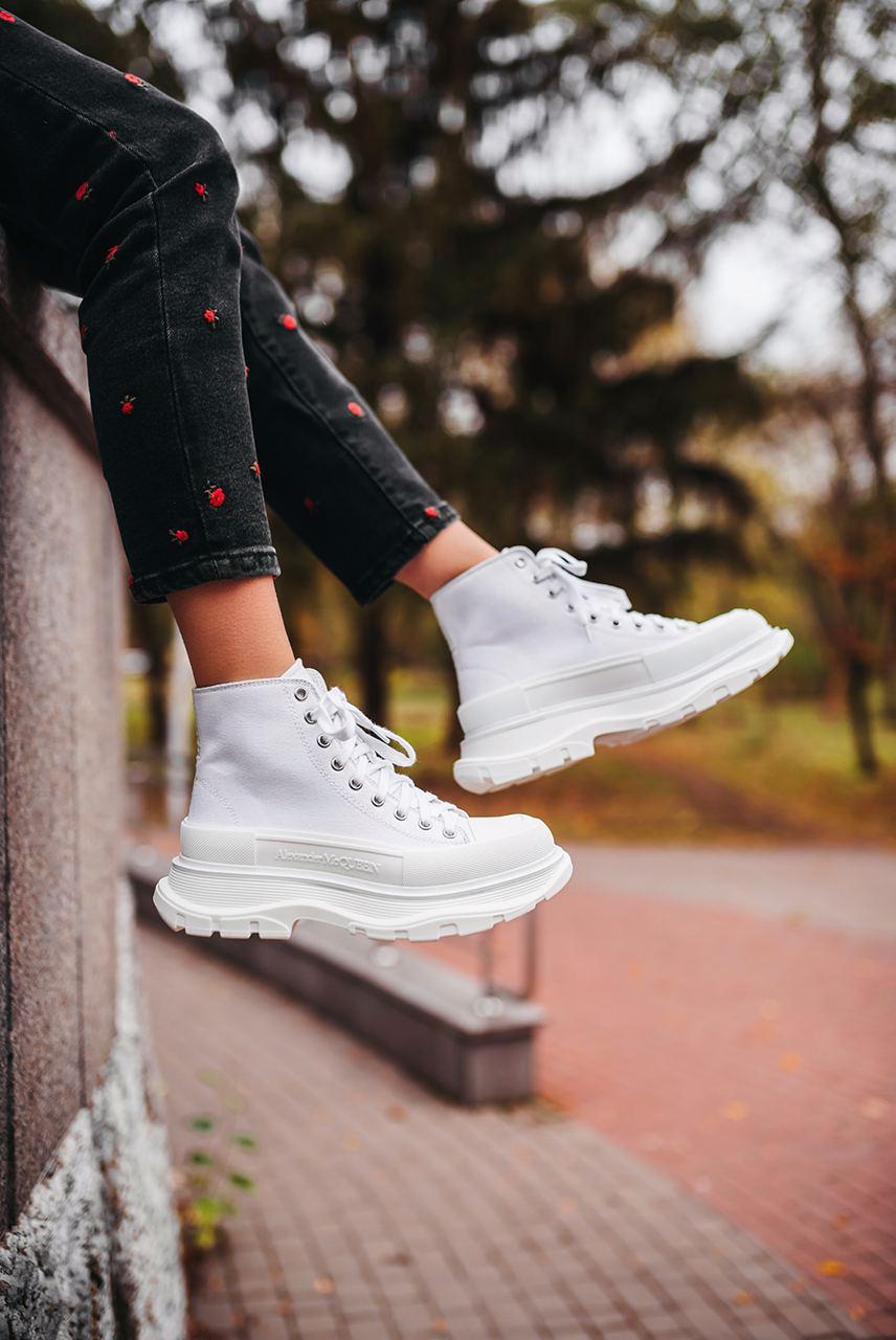 Alexander McQueen Tread Slick Full White
