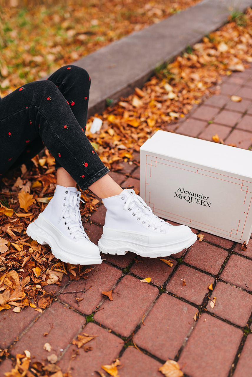 Alexander McQueen Tread Slick Full White