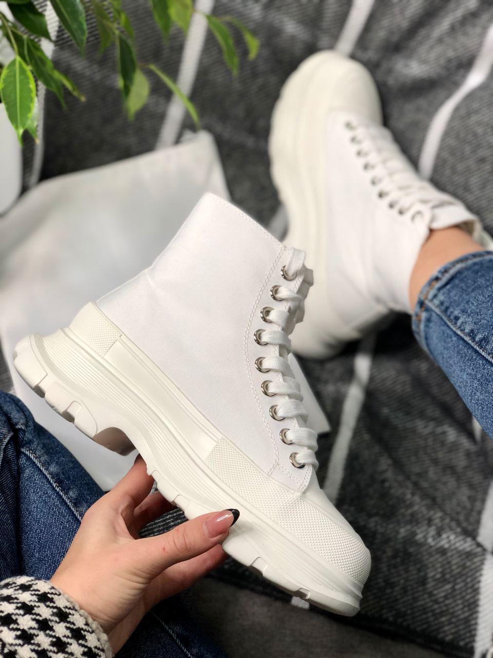 Alexander McQueen Tread Slick Full White