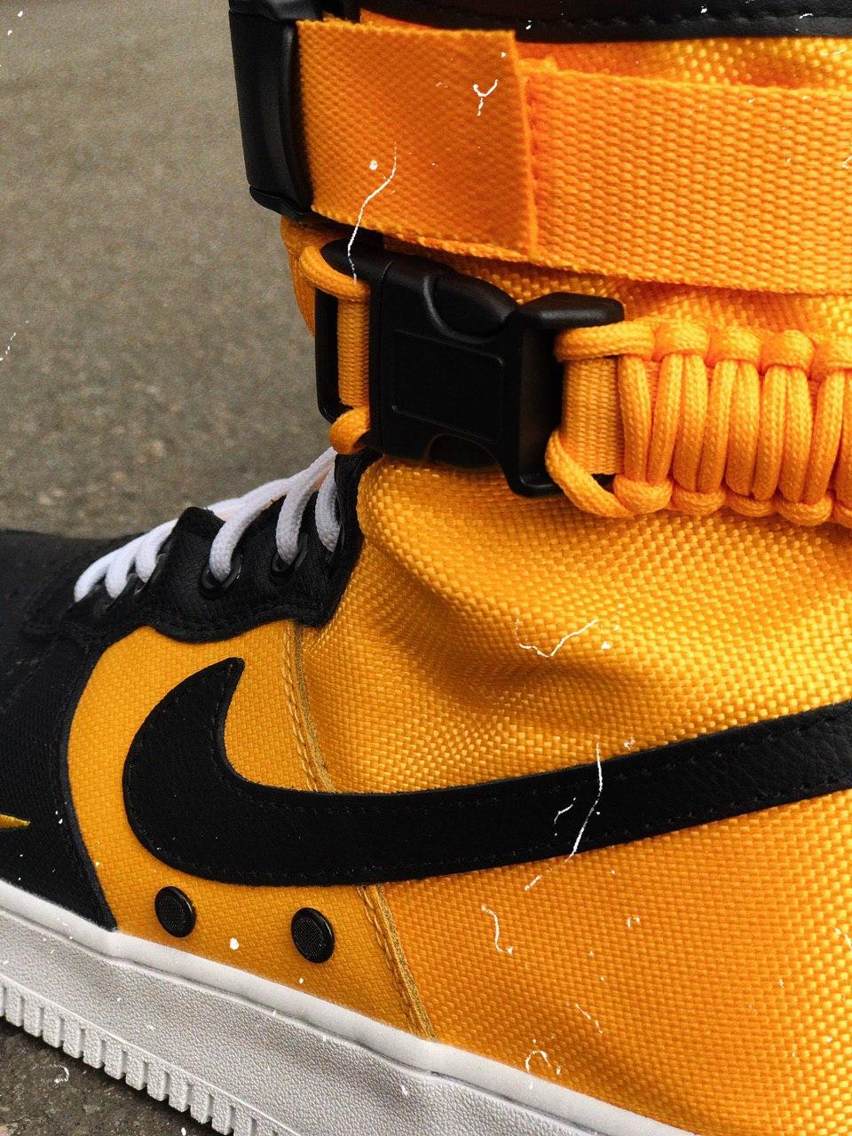 Nike Special Fled Air Force 1 Yellow White Black