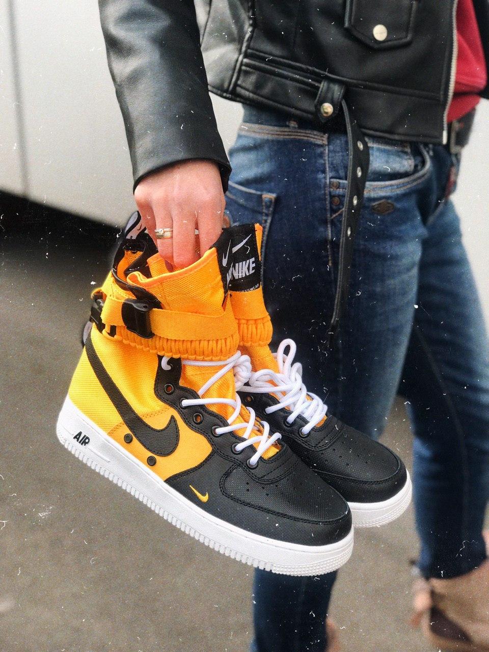 Nike Special Fled Air Force 1 Yellow White Black